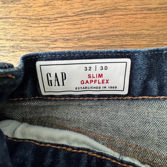 Gap Men's Slim Fit Jeans - Size 32 - Picture 3 of 7